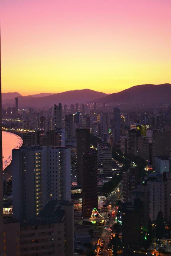 Apartamento Con Buena Ubicacion เบนิดอร์ม ภายนอก รูปภาพ